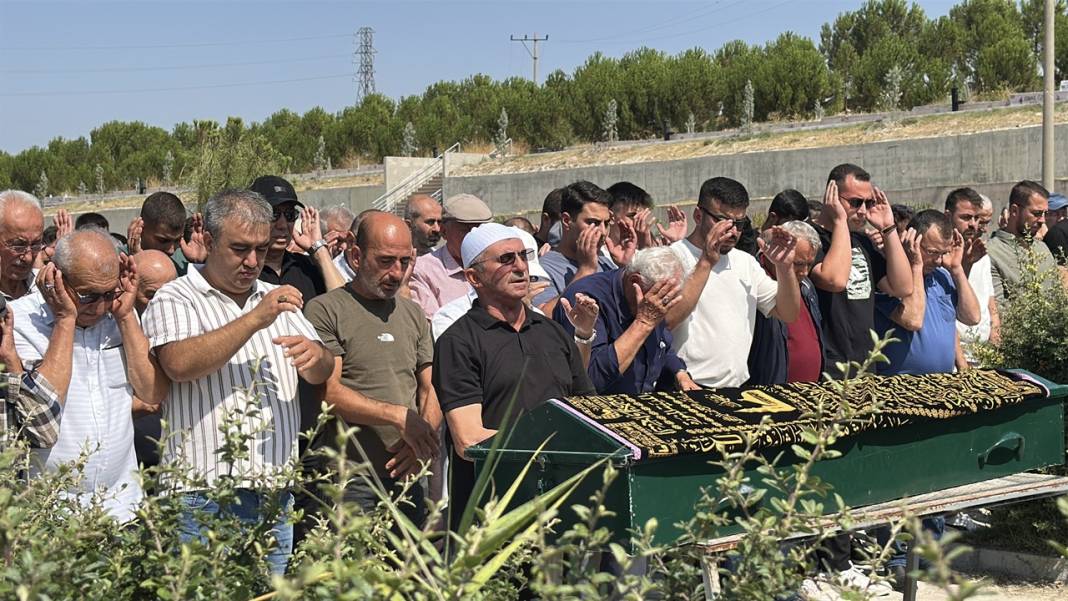 Düğününe saatler kala öldü! Damatlık değil kefen giydi 4